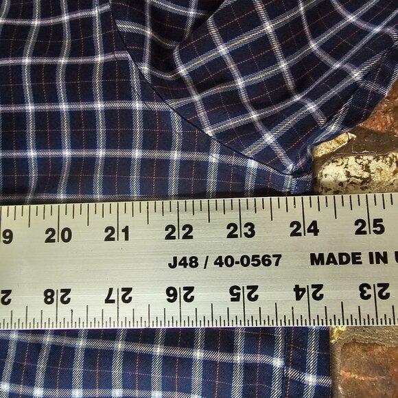 L.L. Bean Mens Navy Blue Plaid Short Sleeve Button-Up Shirt Lg-Reg 100% Cotton - Picture 7 of 8